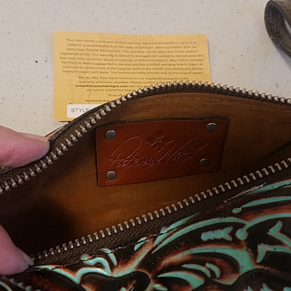 Patricia Nash isla tooled turquoise NWT - Picture 5 of 8